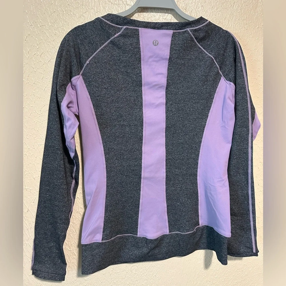 Lululemon Long Sleeve Top Size 6 Purple Grey‎ Thumb Holes